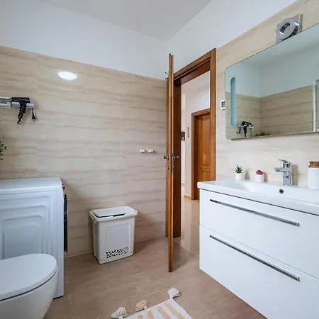 Vakantiehuis 4 Bedroom Gorgeous In
