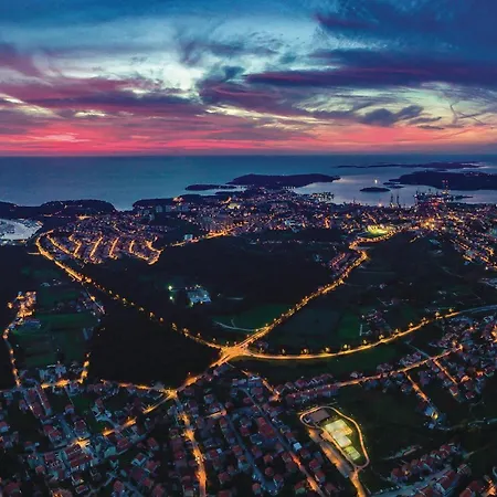 Casa vacanze 4 Bedroom Gorgeous In *