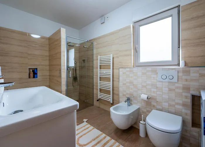 4 Bedroom Gorgeous In Feriehus *