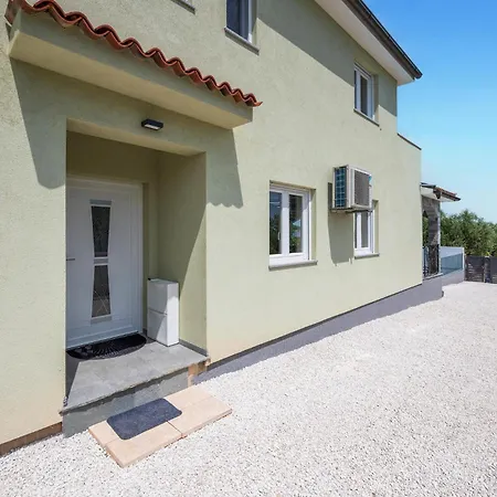 4 Bedroom Gorgeous In *