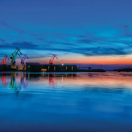 4 Bedroom Gorgeous In *