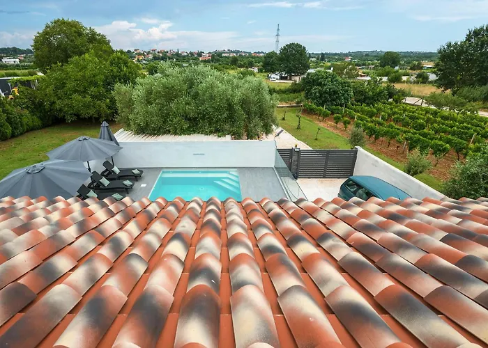 4 Bedroom Gorgeous In Casa vacanze