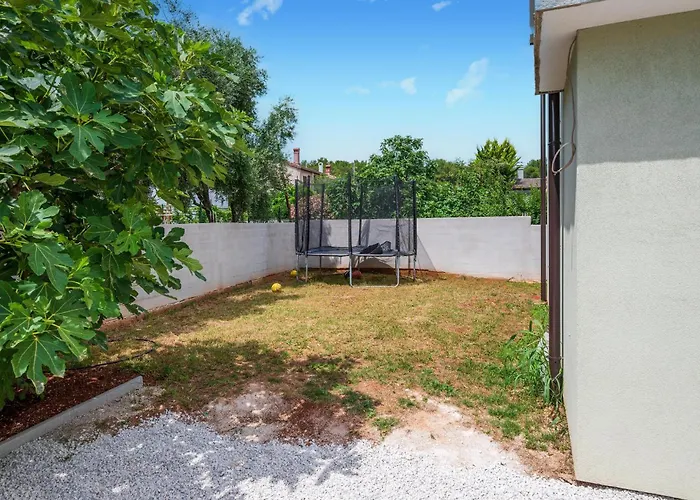 4 Bedroom Gorgeous In *