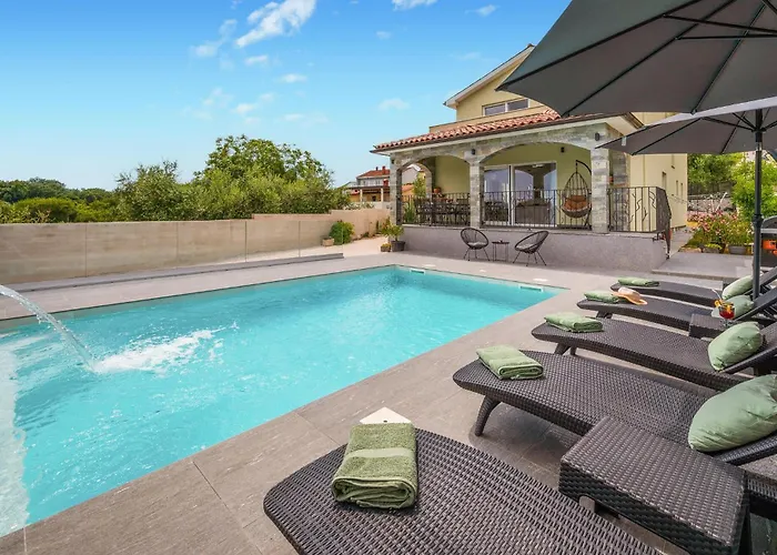 Casa vacanze 4 Bedroom Gorgeous In *