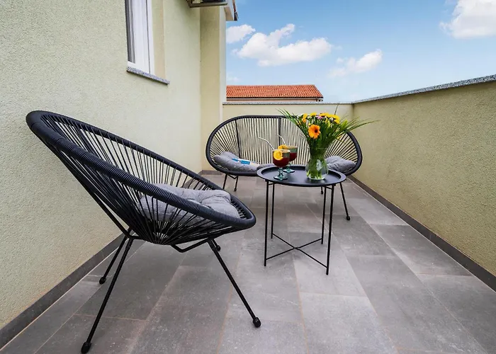 4 Bedroom Gorgeous In *